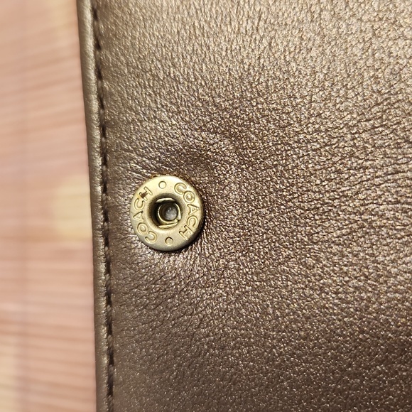 Coach wristlet wallet, bronze - Picture 13 of 17